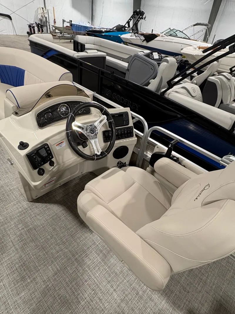 Slide: The Image of Qwest LS 820 Splash Pad 2021 - 7