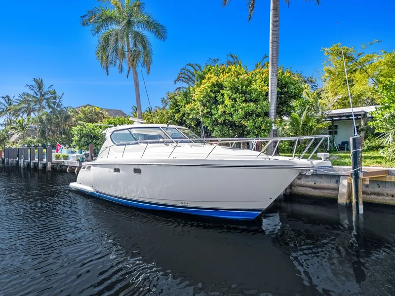 Slide: The Image of Tiara 4300 Sovran 2008 - 2