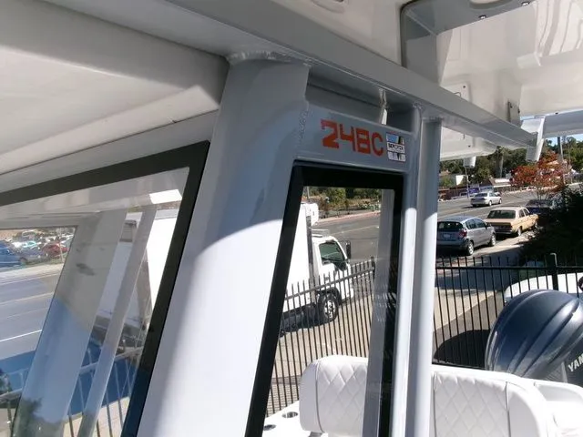 Slide: The Image of Sea Fox 248 Commander 2026 - 15