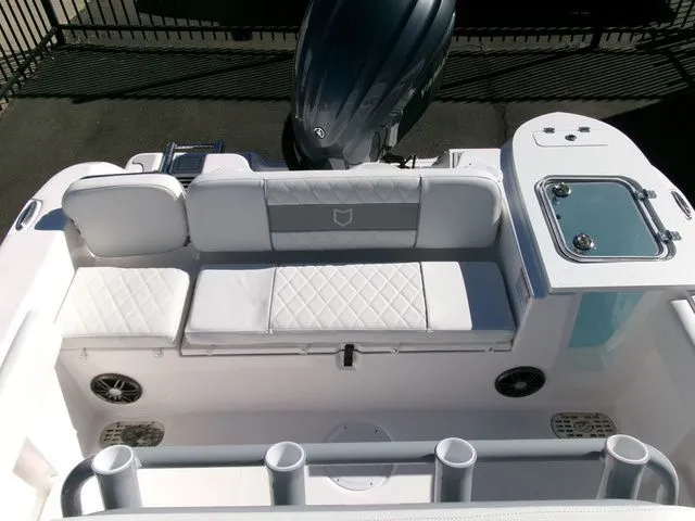 Slide: The Image of Sea Fox 248 Commander 2026 - 27