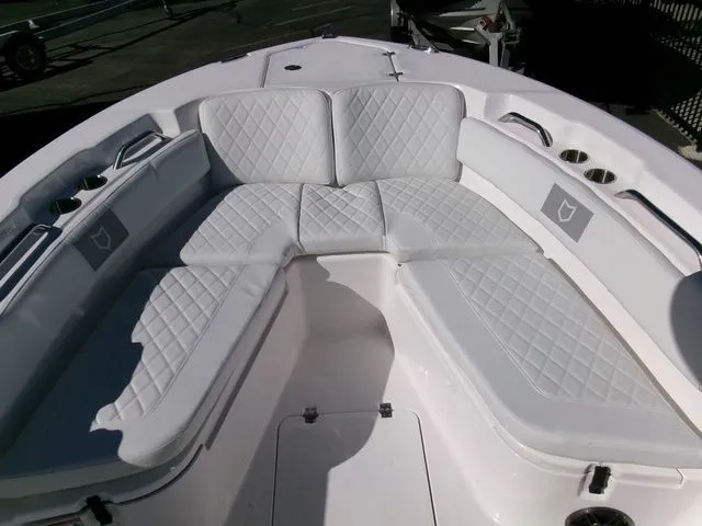 Slide: The Image of Sea Fox 248 Commander 2026 - 7