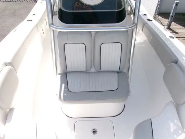 Slide: The Image of Sea Fox 228 Commander 2019 - 11