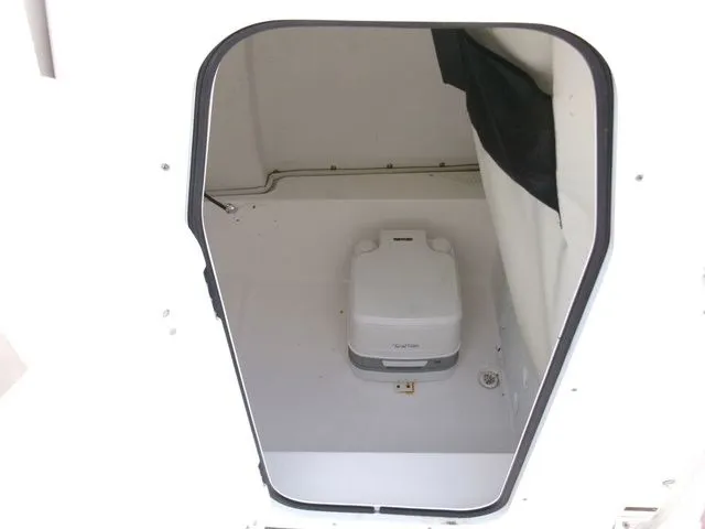 Slide: The Image of Sea Fox 228 Commander 2019 - 13