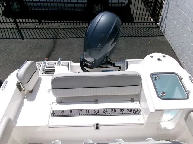 Slide: The Image of Sea Fox 228 Commander 2019 - 20