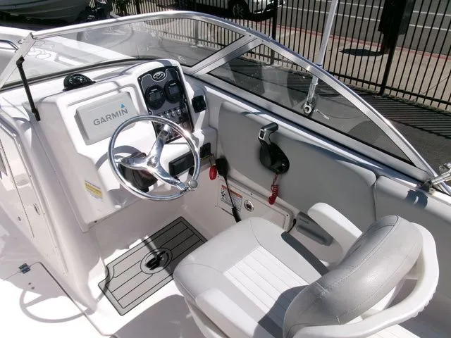 Slide: The Image of Sea Fox 226 Traveler 2022 - 15