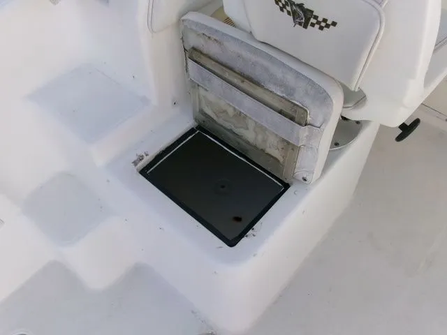 Slide: The Image of Seaswirl 2600WA 1999 - 20