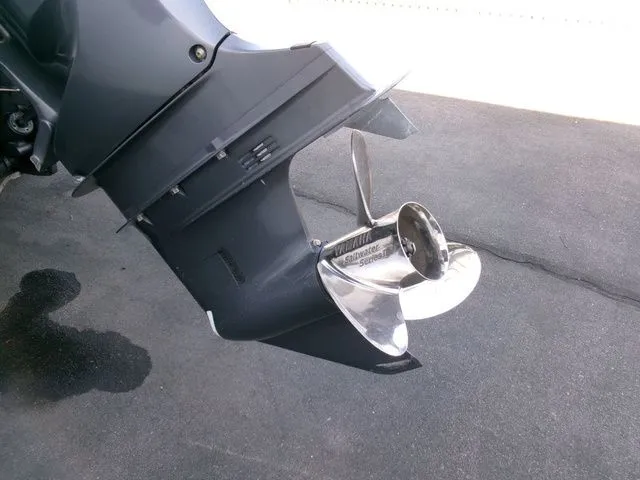 Slide: The Image of Seaswirl 2600WA 1999 - 26