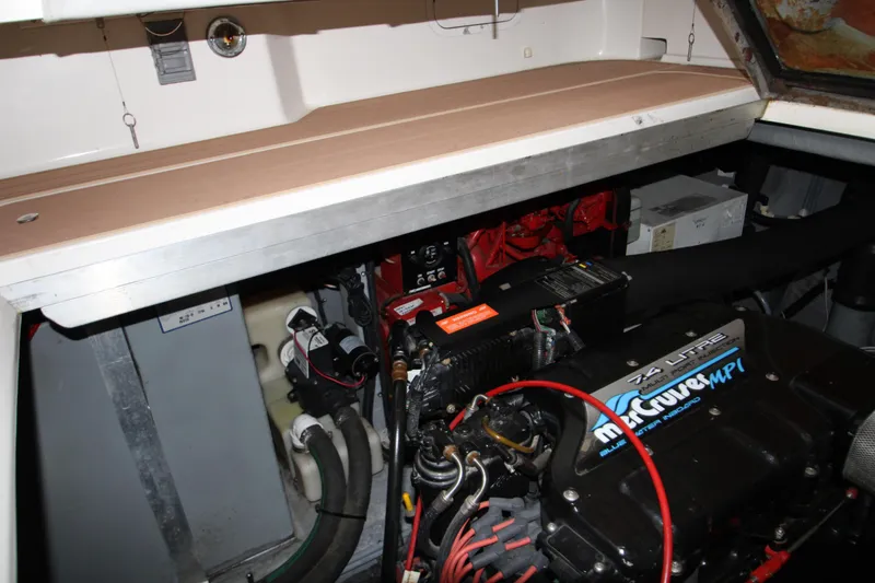 Slide: The Image of Sea Ray Sundancer 400 1997 - 65