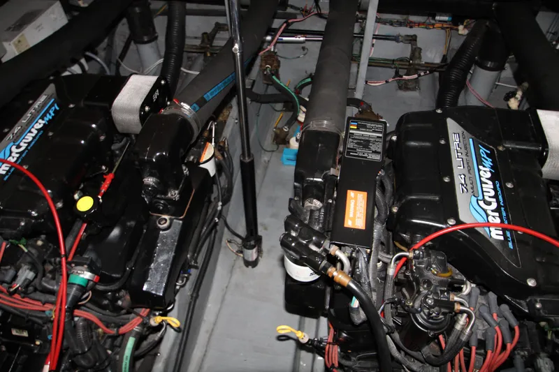 Slide: The Image of Sea Ray Sundancer 400 1997 - 67