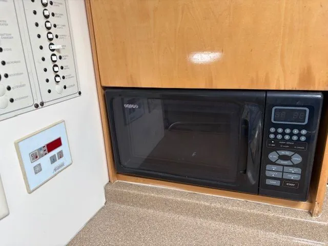 Slide: The Image of Larson 330 2002 - 40