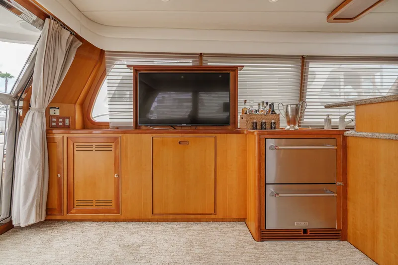 Slide: The Image of McKinna 57 Wide Body Pilothouse 2007 - 16