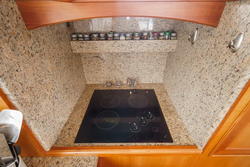 Slide: The Image of McKinna 57 Wide Body Pilothouse 2007 - 22