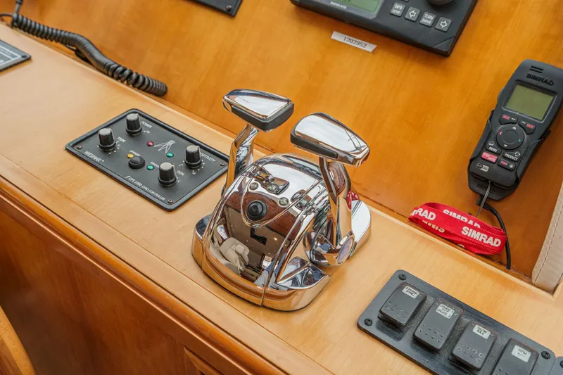 Slide: The Image of McKinna 57 Wide Body Pilothouse 2007 - 32