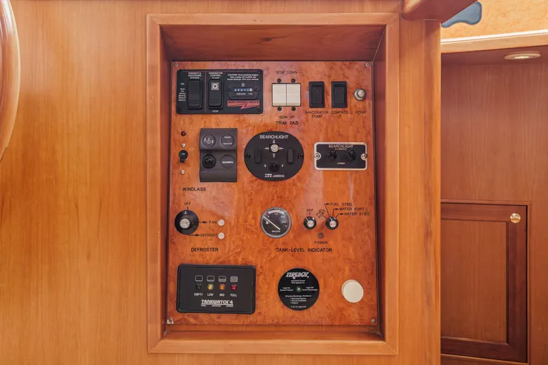 Slide: The Image of McKinna 57 Wide Body Pilothouse 2007 - 33