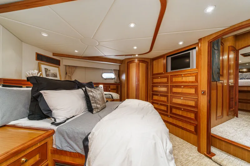 Slide: The Image of McKinna 57 Wide Body Pilothouse 2007 - 36