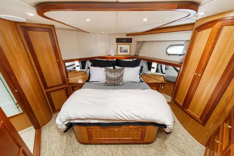 Slide: The Image of McKinna 57 Wide Body Pilothouse 2007 - 37