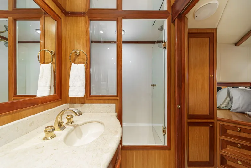 Slide: The Image of McKinna 57 Wide Body Pilothouse 2007 - 40