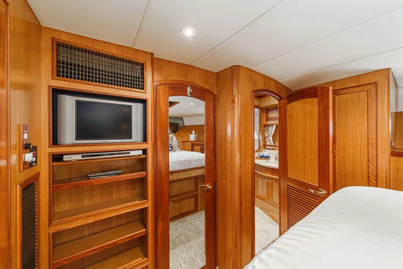 Slide: The Image of McKinna 57 Wide Body Pilothouse 2007 - 42