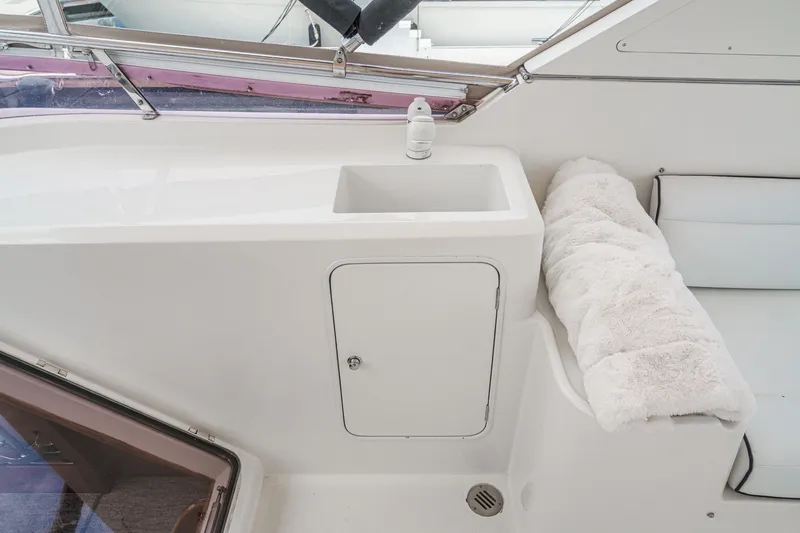 Slide: The Image of McKinna 57 Wide Body Pilothouse 2007 - 52