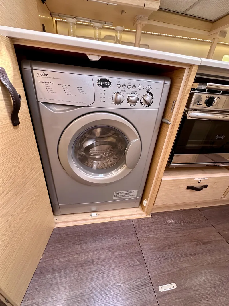 Slide: The Image of Jeanneau 54 2018 - 101