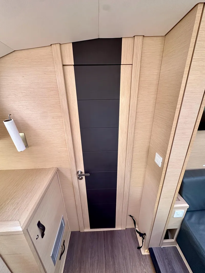 Slide: The Image of Jeanneau 54 2018 - 108