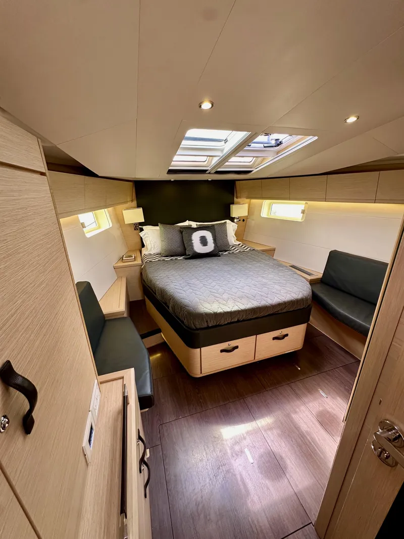 Slide: The Image of Jeanneau 54 2018 - 110