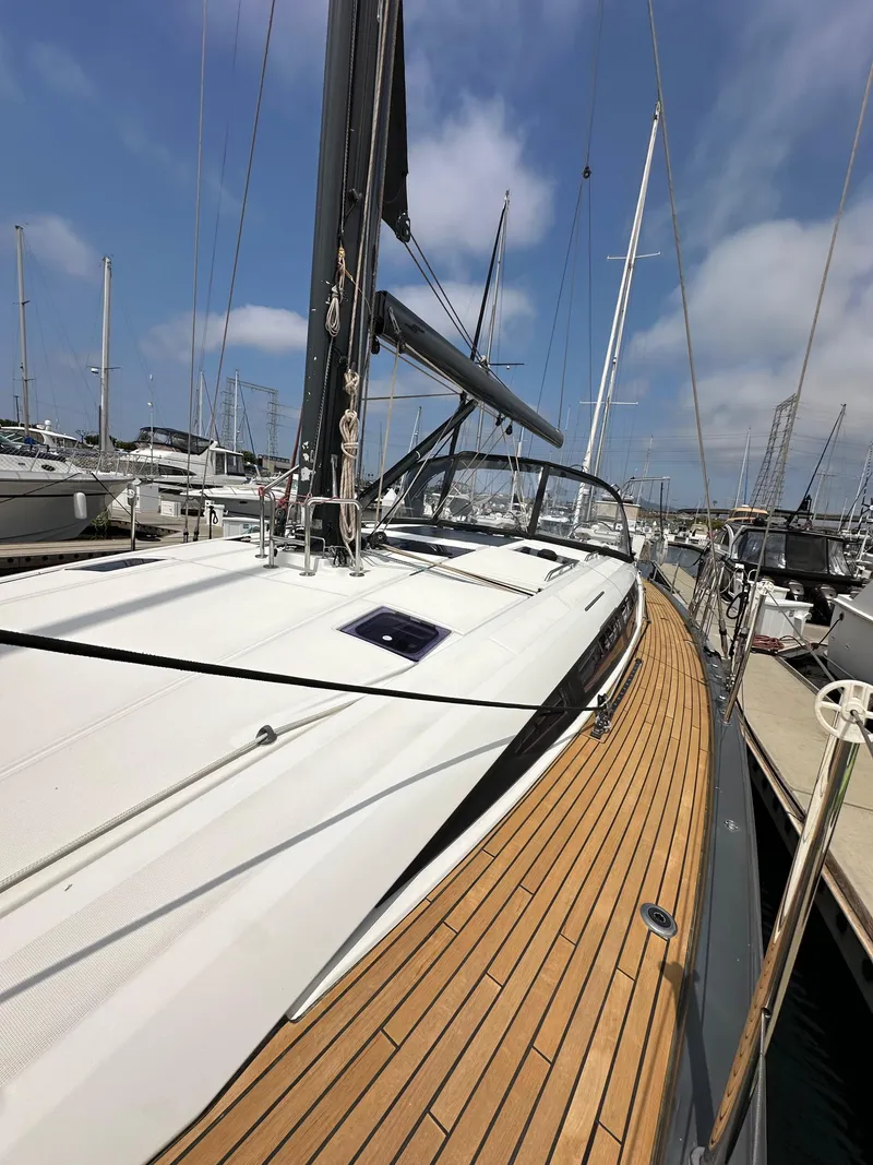 Slide: The Image of Jeanneau 54 2018 - 61