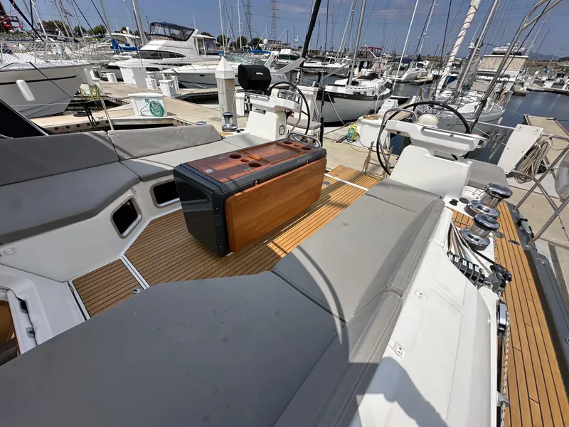 Slide: The Image of Jeanneau 54 2018 - 66