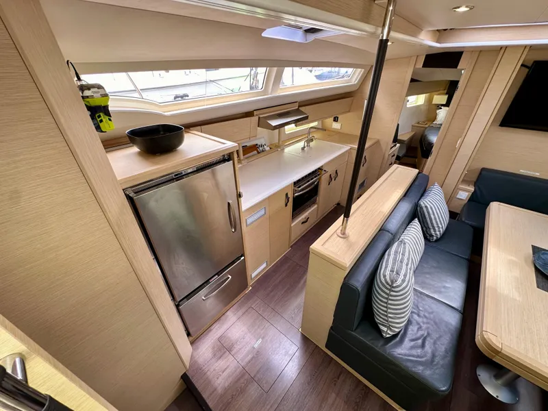 Slide: The Image of Jeanneau 54 2018 - 73