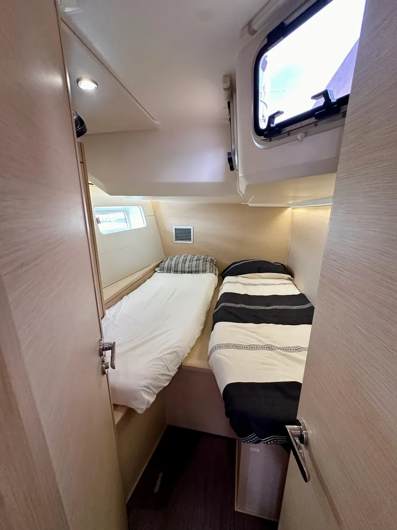 Slide: The Image of Jeanneau 54 2018 - 79