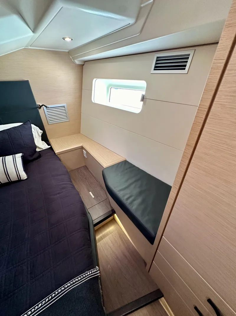 Slide: The Image of Jeanneau 54 2018 - 90