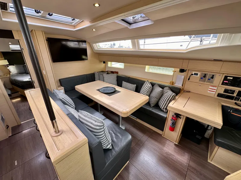 Slide: The Image of Jeanneau 54 2018 - 97