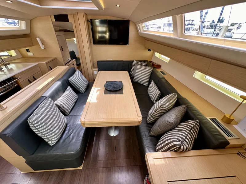 Slide: The Image of Jeanneau 54 2018 - 98