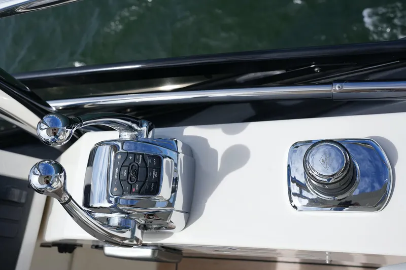 Slide: The Image of Close-up of 2015 Sea Ray 510 Fly yacht controls and throttle. - 8