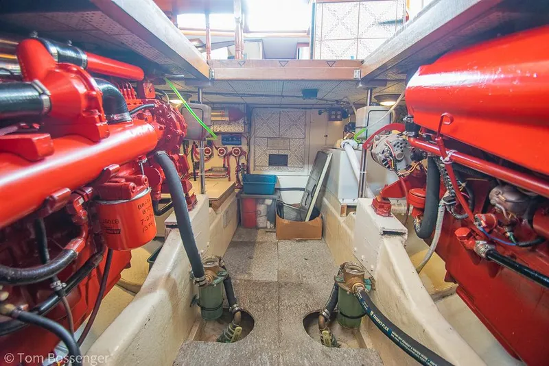 Slide: The Image of Lien Hwa 47 Elegant MKII Motoryacht 1987 - 63