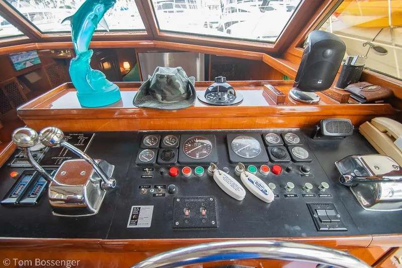 Slide: The Image of Lien Hwa 47 Elegant MKII Motoryacht 1987 - 71