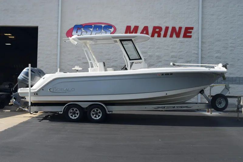 The Image of 2019 Robalo R272 Center Console boat on trailer at GSPS Marine dealership. - 1