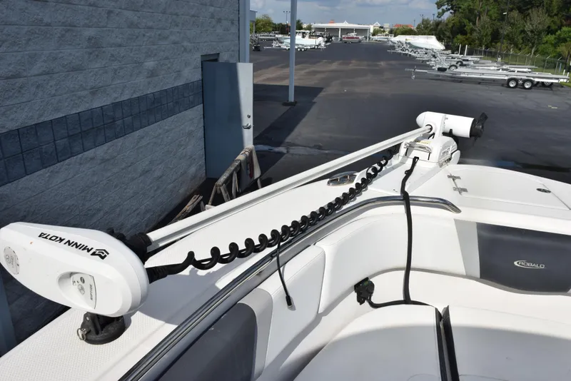 Slide: The Image of 2019 Robalo R272 Center Console boat with Minn Kota trolling motor. - 15