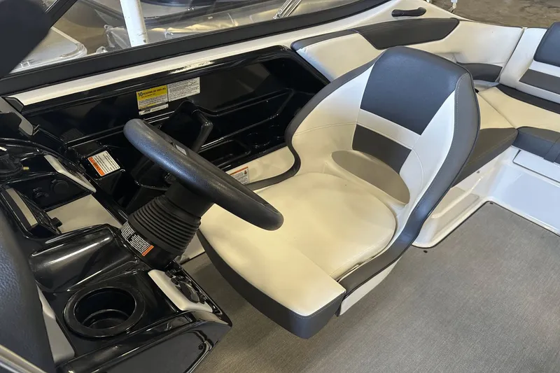 Slide: The Image of Yamaha SX210 2021 - 13