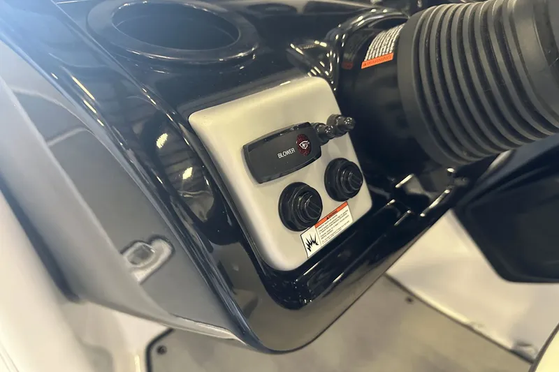 Slide: The Image of Yamaha SX210 2021 - 15