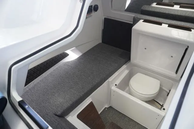 Slide: The Image of Axopar 29 Sun-top 2025 - 10