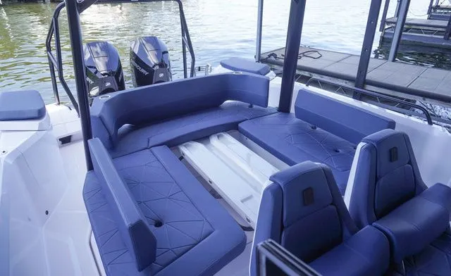 Slide: The Image of Axopar 29 Sun-top 2025 - 21