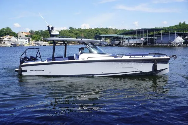 Slide: The Image of Axopar 29 Sun-top 2025 - 3