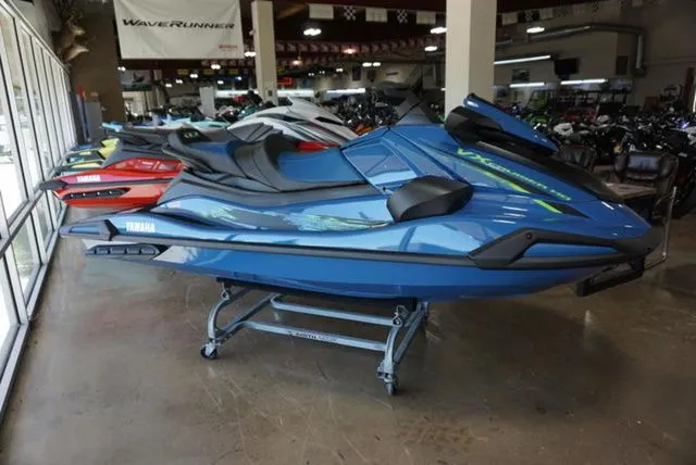 Slide: The Image of Yamaha VX1900B-BA 2025 - 1