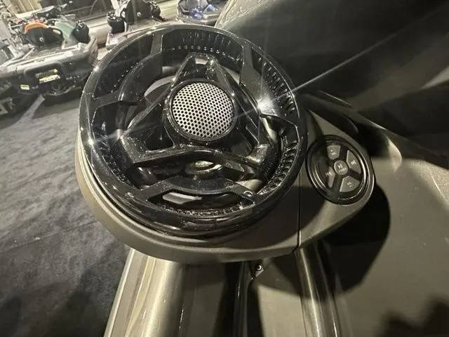 Slide: The Image of Sea-Doo GTR 2025 - 19