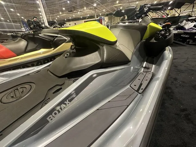 Slide: The Image of Sea-Doo RXP-X™ 325 Tech, BRP Premium A, Ibr Ice Metal / 2025 - 16