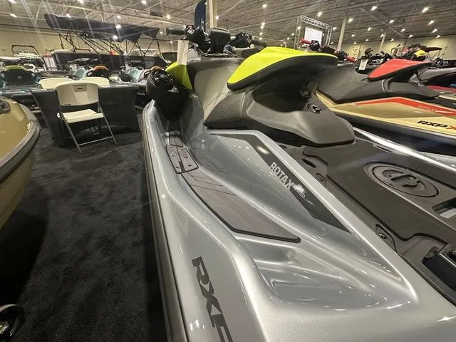 Slide: The Image of Sea-Doo RXP-X™ 325 Tech, BRP Premium A, Ibr Ice Metal / 2025 - 17