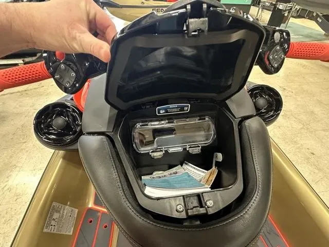 Slide: The Image of Sea-Doo RXP-X 325 2025 - 13