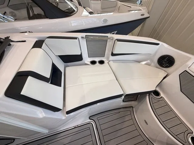 Slide: The Image of Yamaha 222SD 2025 - 20