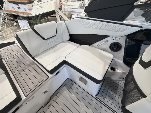 Slide: The Image of Yamaha 222SD 2025 - 6